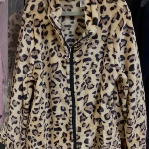 Girl's Leopard Print Zip-up Jacket
